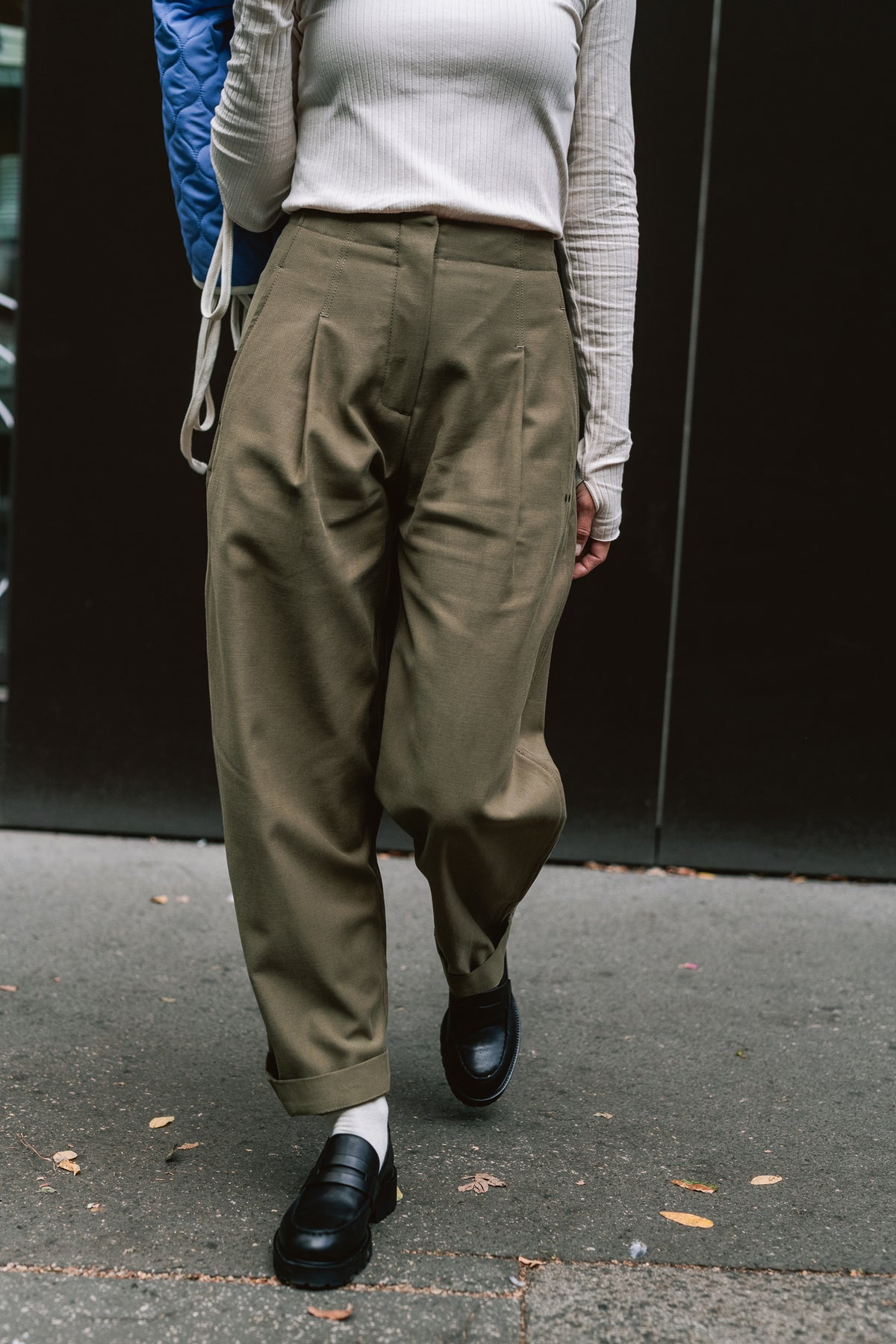khaki barrelíny dámske nohavice